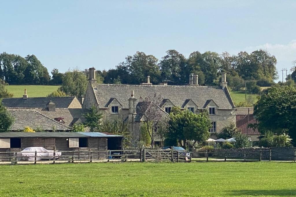 The Old Manor Coach House *