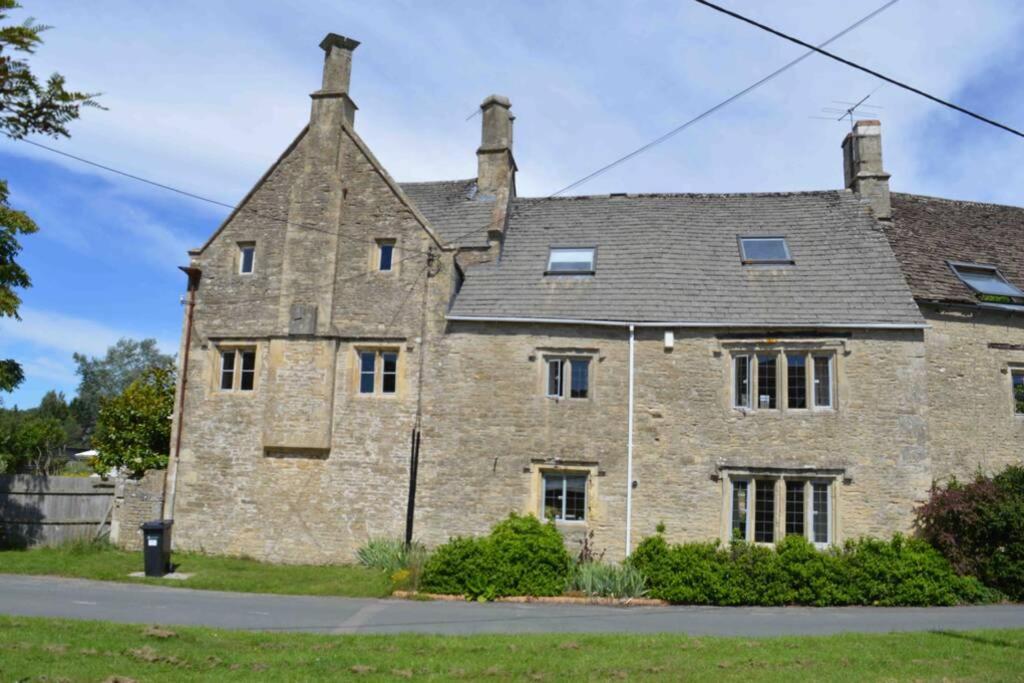Apartment The Old Manor Coach House