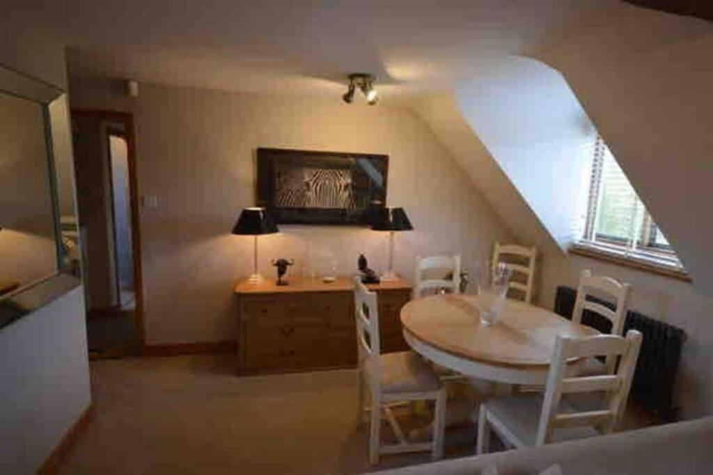 The Old Manor Coach House Apartment Cirencester