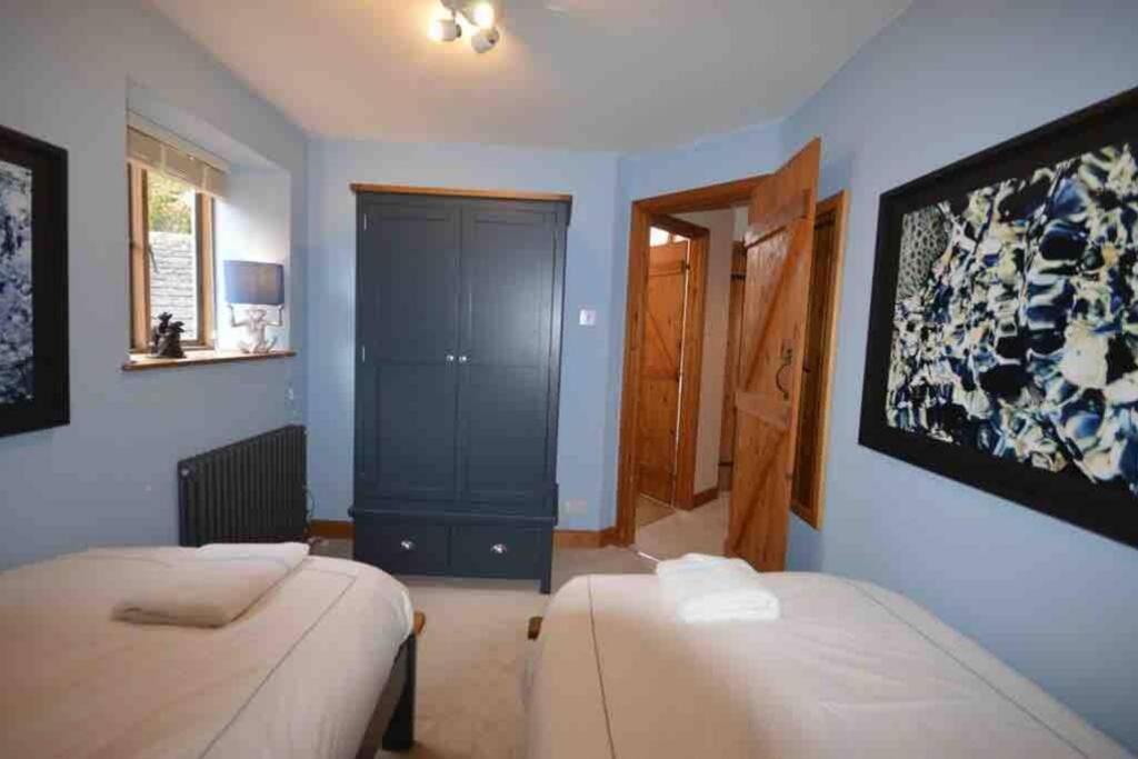 The Old Manor Coach House * Cirencester