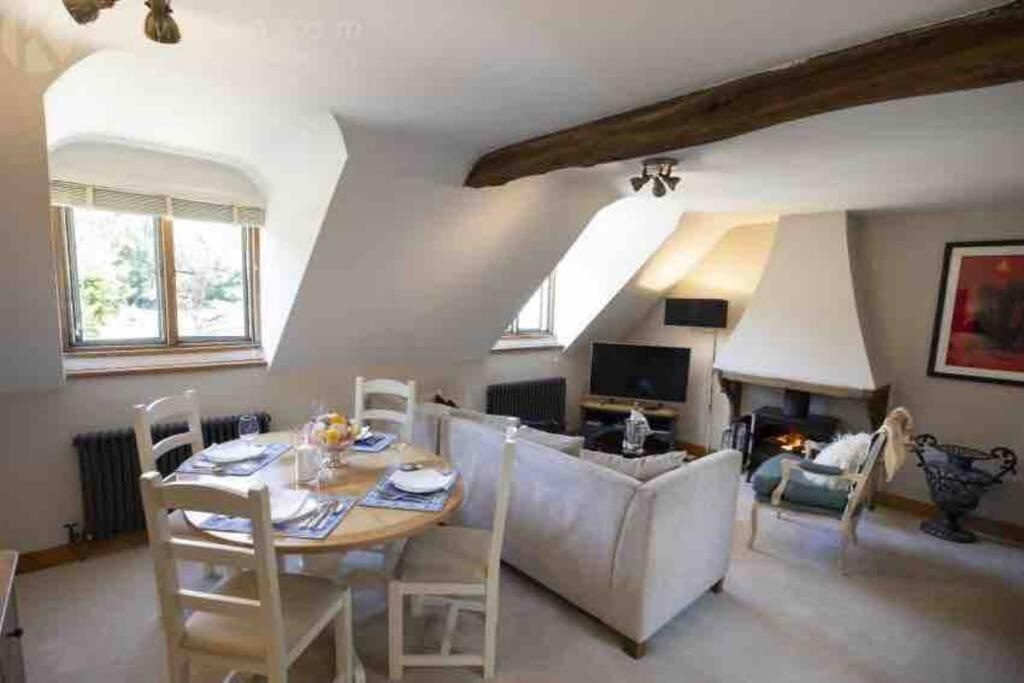 Apartment The Old Manor Coach House *